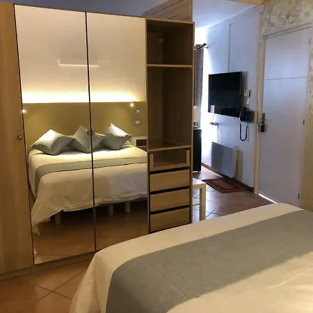 A L'ombre Du Palais Apartment Avignon