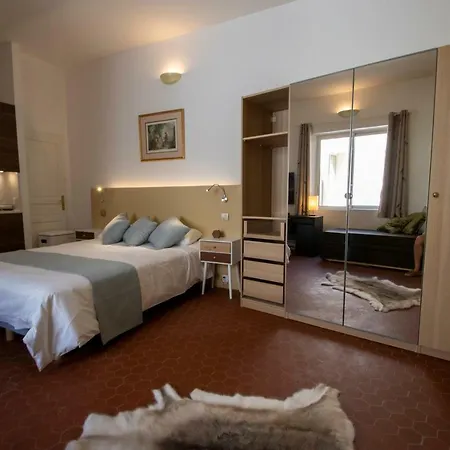 Apartment A L'ombre Du Palais *